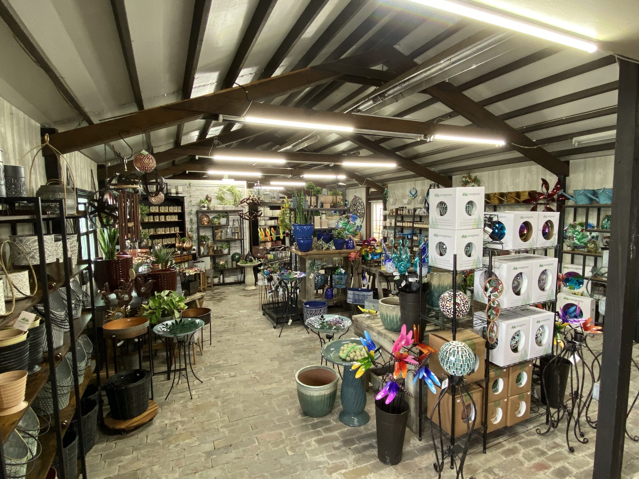 Laurie's Naturescapes Gift Shop, located in Van Wert, OH, offering home & garden decor, unique planters, indoor plants & more.